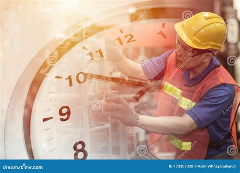 what are the hours of a factory jobs